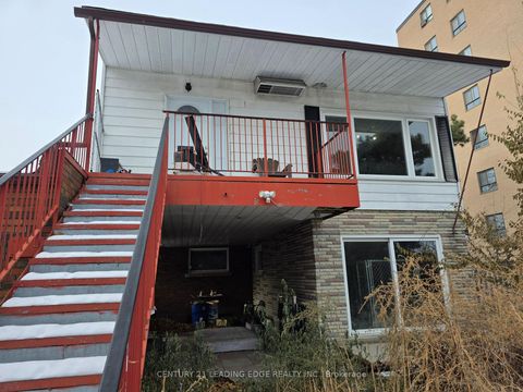 Photo 9 at 1097 Pharmacy Avenue, Maryvale, Toronto