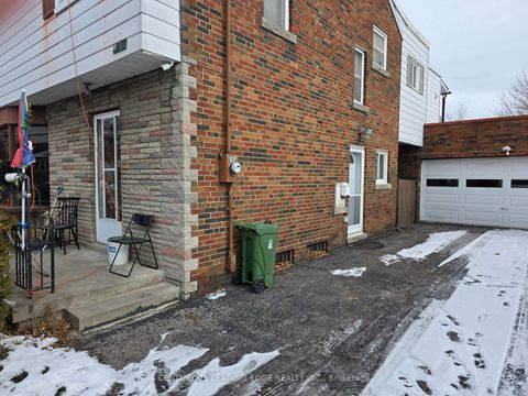 Photo 10 at 1097 Pharmacy Avenue, Maryvale, Toronto