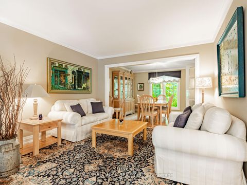 Photo 4 at 88 Ames Circle, Don Mills, Toronto