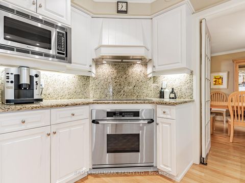 Photo 7 at 88 Ames Circle, Don Mills, Toronto