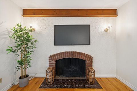 Photo 12 at 11 Castle Hill Drive, Sullivan, Toronto