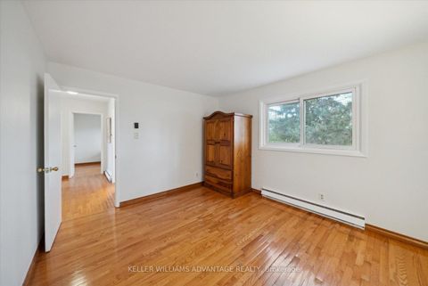 Photo 20 at 11 Castle Hill Drive, Sullivan, Toronto