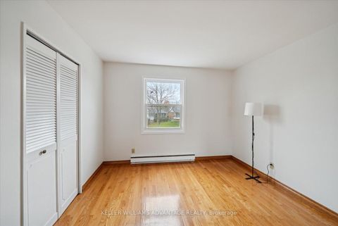 Photo 24 at 11 Castle Hill Drive, Sullivan, Toronto