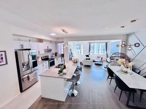 Photo 6 at 14 McGrath Avenue, Rural Richmond Hill, Richmond Hill