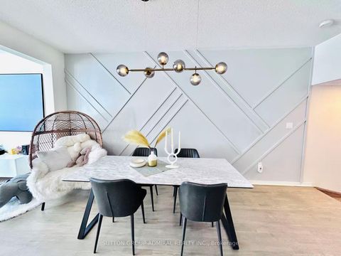 Photo 9 at 14 McGrath Avenue, Rural Richmond Hill, Richmond Hill