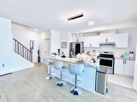 Photo 18 at 14 McGrath Avenue, Rural Richmond Hill, Richmond Hill