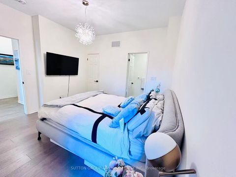 Photo 22 at 14 McGrath Avenue, Rural Richmond Hill, Richmond Hill