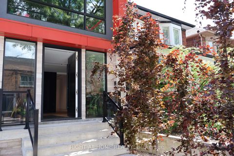 Photo 2 at 218 Jane Street, Lambton Baby Point, Toronto