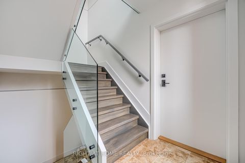 Photo 4 at 218 Jane Street, Lambton Baby Point, Toronto