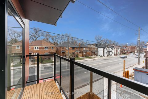 Photo 16 at 218 Jane Street, Lambton Baby Point, Toronto