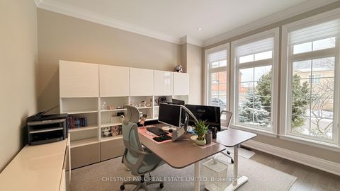 Photo 13 at 92 Heintzman Crescent, Patterson, Vaughan