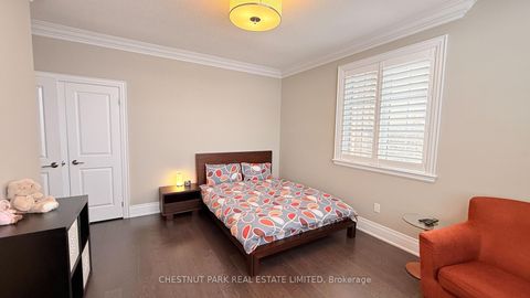 Photo 23 at 92 Heintzman Crescent, Patterson, Vaughan