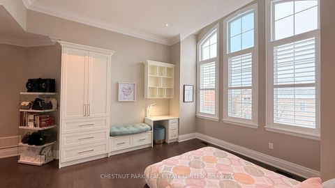 Photo 26 at 92 Heintzman Crescent, Patterson, Vaughan