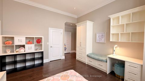 Photo 27 at 92 Heintzman Crescent, Patterson, Vaughan