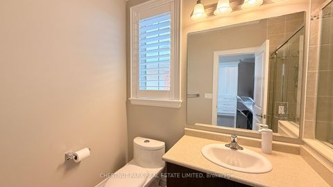 Photo 29 at 92 Heintzman Crescent, Patterson, Vaughan