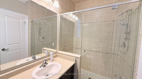 Photo 30 at 92 Heintzman Crescent, Patterson, Vaughan