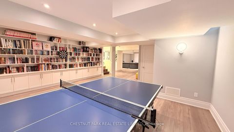 Photo 37 at 92 Heintzman Crescent, Patterson, Vaughan