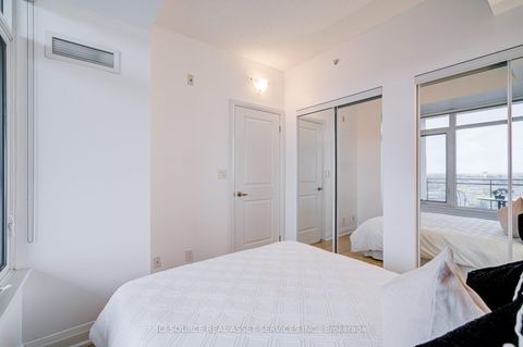 Photo 23 at 919 - 12 Woodstream Boulevard, Vaughan Grove, Vaughan