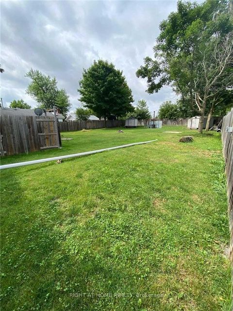 Photo 1 at 7870 Yonge Street, Stroud, Innisfil