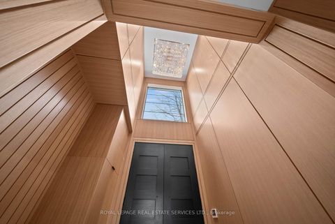 Photo 3 at 4 Waxwing Place, Don Mills, Toronto