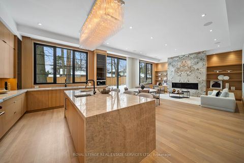 Photo 7 at 4 Waxwing Place, Don Mills, Toronto