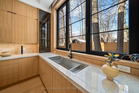 Photo 10 at 4 Waxwing Place, Don Mills, Toronto