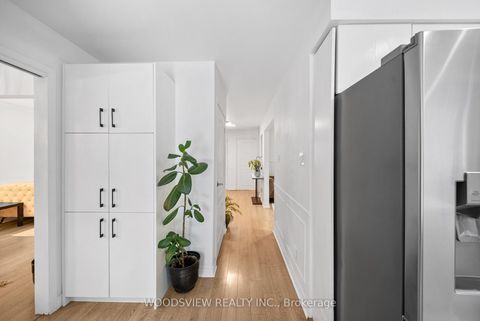 Photo 11 at 29 Misty Moor Drive, South Richvale, Richmond Hill