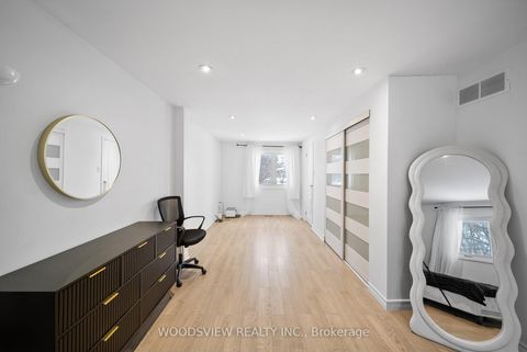 Photo 16 at 29 Misty Moor Drive, South Richvale, Richmond Hill