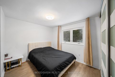 Photo 19 at 29 Misty Moor Drive, South Richvale, Richmond Hill