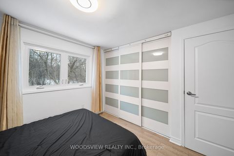 Photo 20 at 29 Misty Moor Drive, South Richvale, Richmond Hill