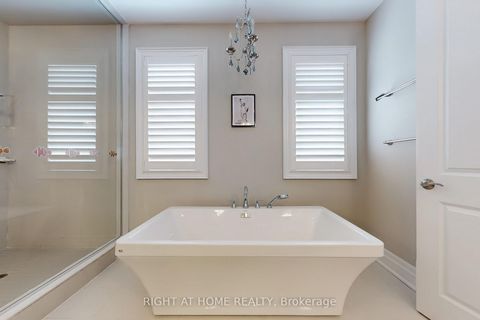 Photo 34 at 421 Ginger Gate N, GO Glenorchy, Oakville