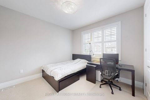 Photo 36 at 421 Ginger Gate N, GO Glenorchy, Oakville