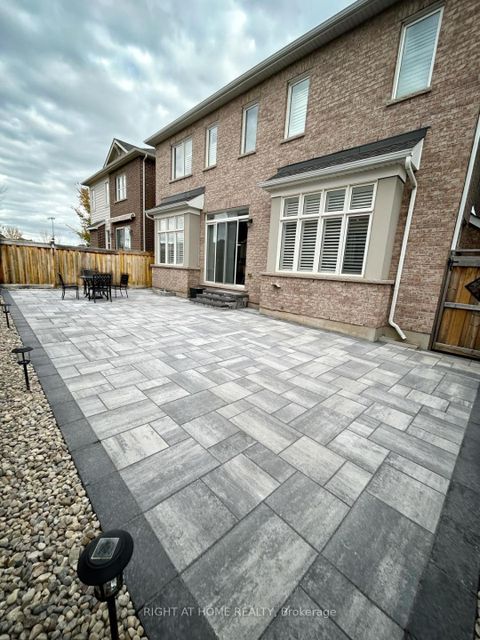 Photo 43 at 421 Ginger Gate N, GO Glenorchy, Oakville