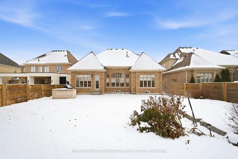 Photo 29 at 10 Larkin Avenue, Nobleton, King