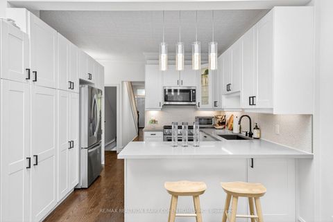 Photo 10 at 198 Macpherson Avenue, Annex, Toronto