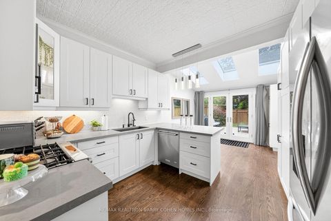 Photo 11 at 198 Macpherson Avenue, Annex, Toronto