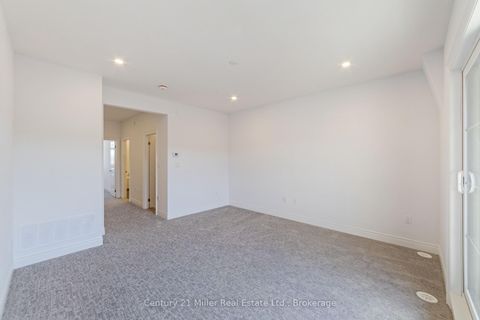 Photo 25 at 43 - 2140 Trafalgar Road, RO River Oaks, Oakville