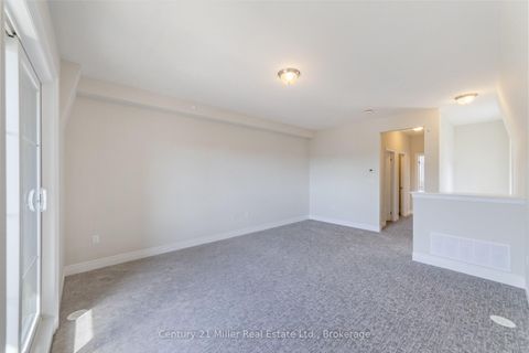 Photo 32 at 43 - 2140 Trafalgar Road, RO River Oaks, Oakville