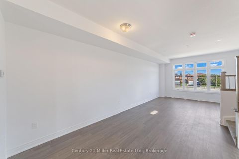 Photo 9 at 42 - 2140 Trafalgar Road, RO River Oaks, Oakville