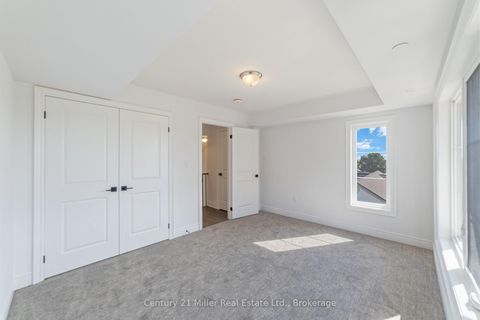 Photo 18 at 42 - 2140 Trafalgar Road, RO River Oaks, Oakville