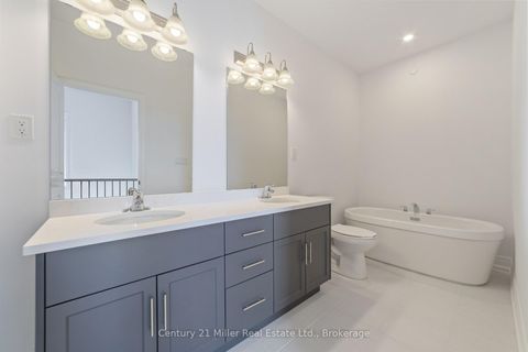 Photo 22 at 42 - 2140 Trafalgar Road, RO River Oaks, Oakville