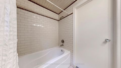 Photo 13 at 33 - 9 Plum Tree Way, Branson, Toronto