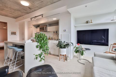 Photo 5 at 309 - 130 Rusholme Road, Dufferin Grove, Toronto