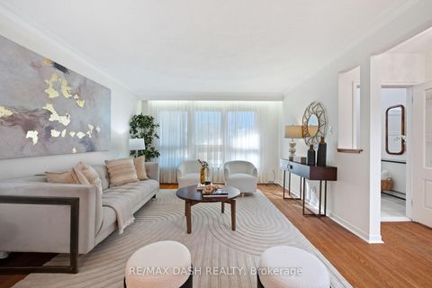 Photo 6 at 48 Russfax Drive, Branson, Toronto