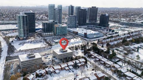 Photo 2 at 107 - 1100 Sheppard Avenue E, Bayview Village, Toronto