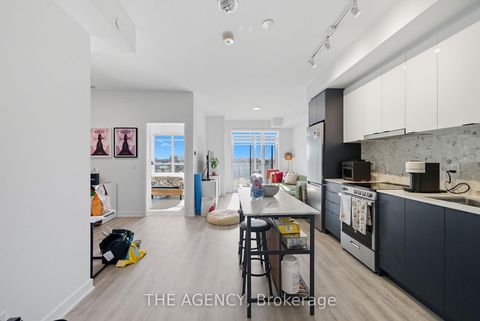 Photo 1 at 1411 - 30 Upper Mall Way, Brownridge, Vaughan