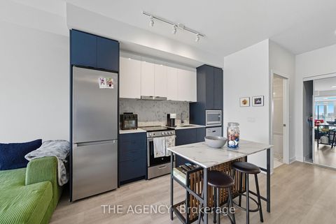 Photo 4 at 1411 - 30 Upper Mall Way, Brownridge, Vaughan