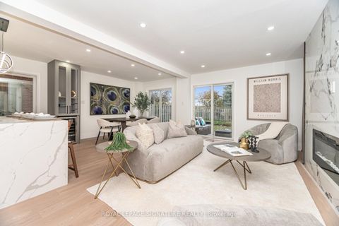 Photo 5 at 70 Oakmount Crescent, Glen Shields, Vaughan