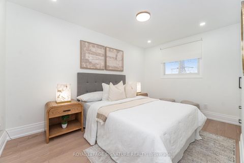 Photo 21 at 70 Oakmount Crescent, Glen Shields, Vaughan