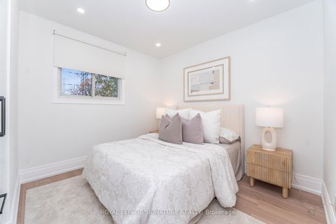 Photo 22 at 70 Oakmount Crescent, Glen Shields, Vaughan